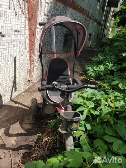 Детский велосипед с ручкой