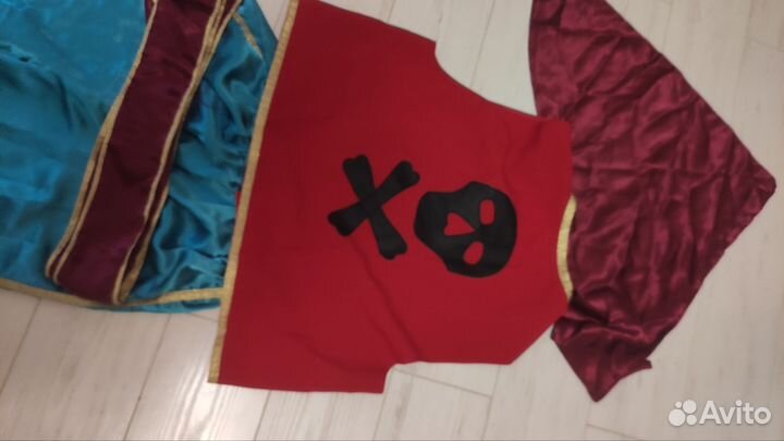 Карнавальные костюмы для взрослых