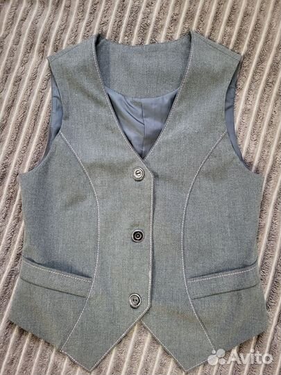 Жилетка для девочки школьная