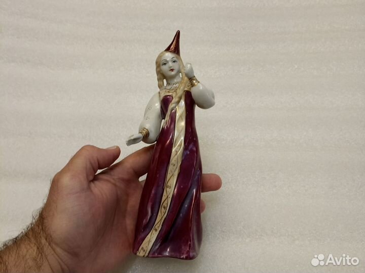 Статуэтка Полонное зкх СССР фарфоровая