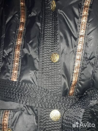 Пуховик женский с капюшоном