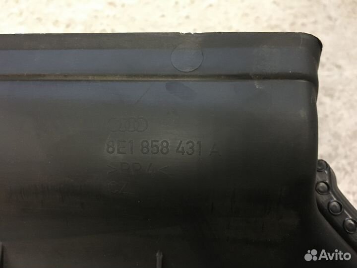 Воздуховод отопителя Audi A4 B6 (4173)