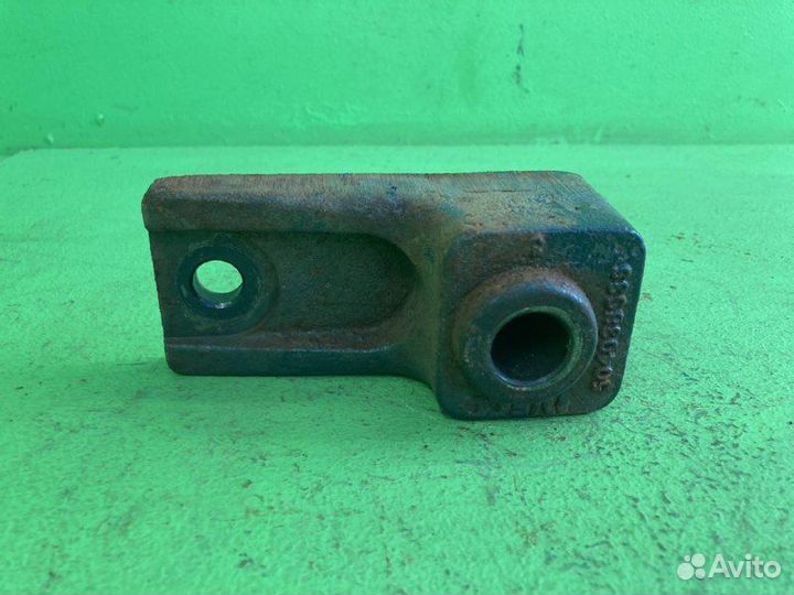 Кронштейн амортизатора кабины iveco stralis