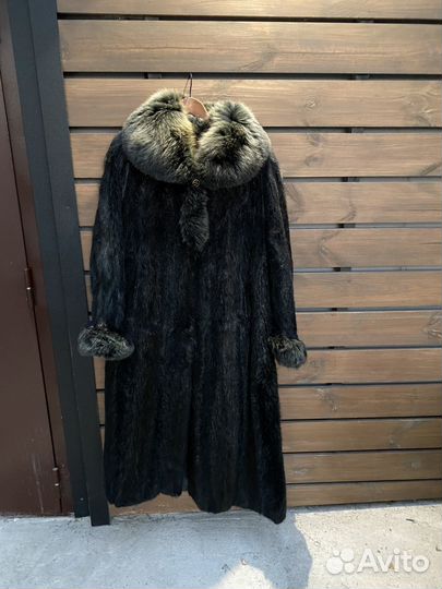 Шуба женская 52