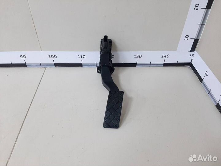 Педаль газа Skoda Octavia A7 2013