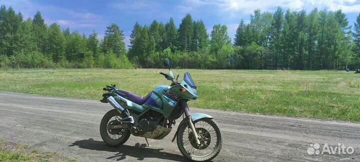 Мотоцикл Kawasaki KLE400