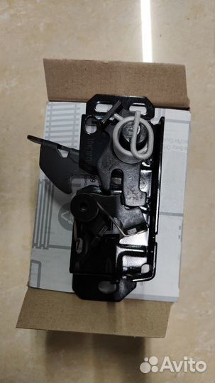 A4478800060 замок капота Новый