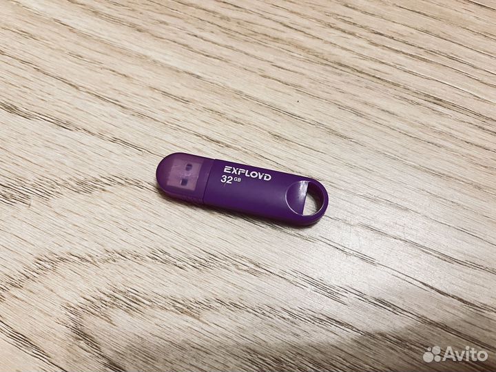 Usb флеша 32Гб