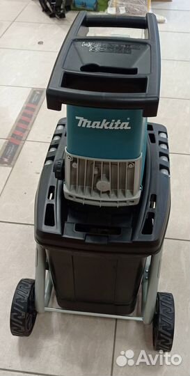 Измельчитель садовый Makita UD2500