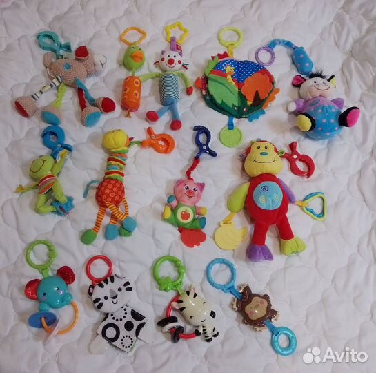 Растяжки на кроватку и коляску, подвесные игрушки