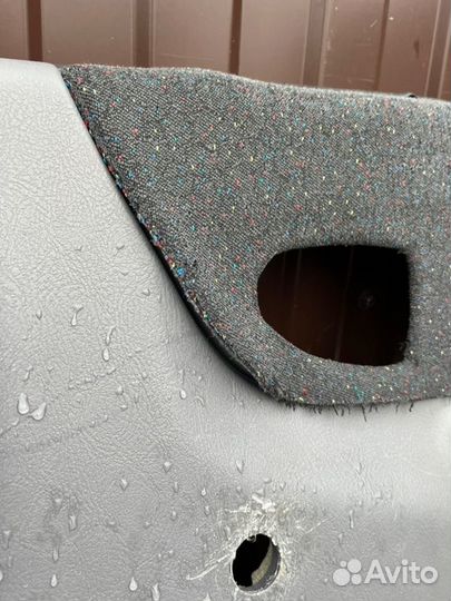 Обшивка двер передняя правая Hyundai Accent 1.5