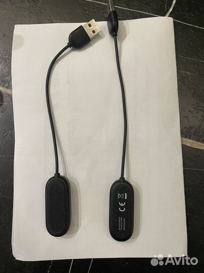 Зарядка для фитнес браслета Xiaomi Mi Band 4