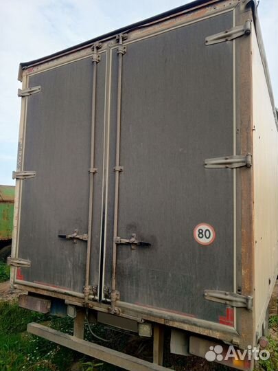 Mercedes-Benz 814, 1998