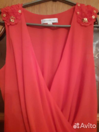 Каралловое платье