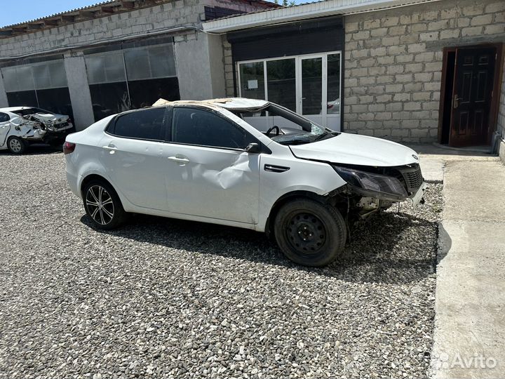 Разбор Kia Rio 3