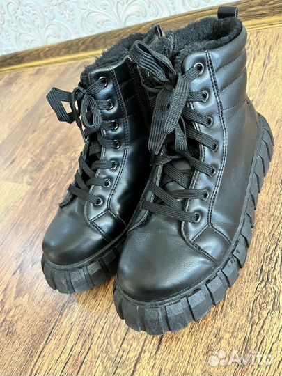 Ботинки женские