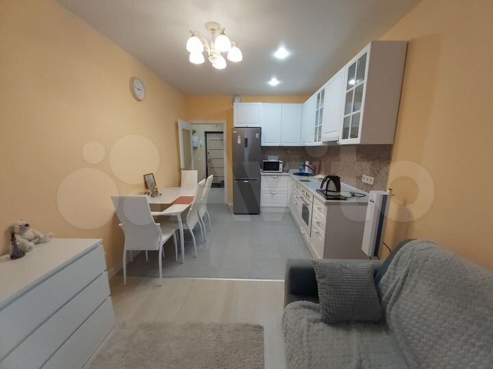 2-к. квартира, 42 м², 2/14 эт.