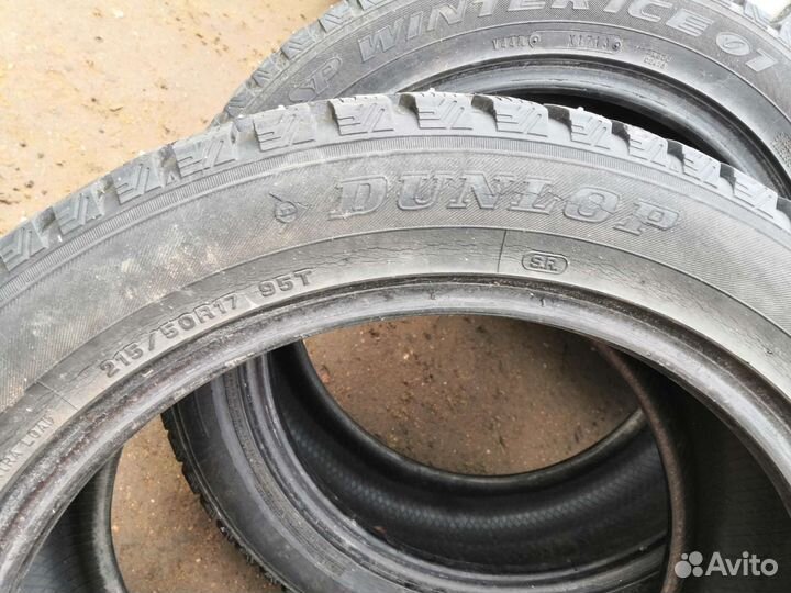 Dunlop SP Winter Ice 01 215/50 R17