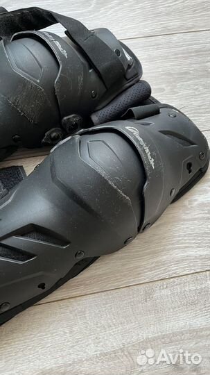 Защита на колени и налокотники мото