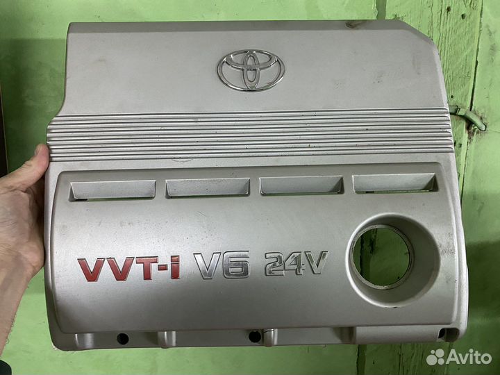 Крышка двс Toyota Windom mcv30