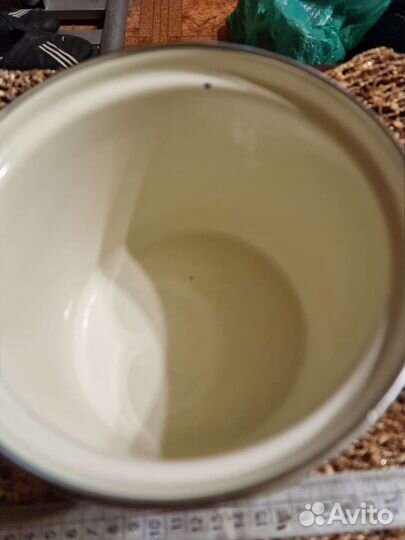 Кастрюля эмалированная