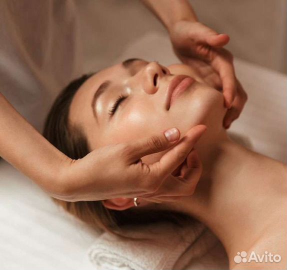 Классический массаж лица и шеи