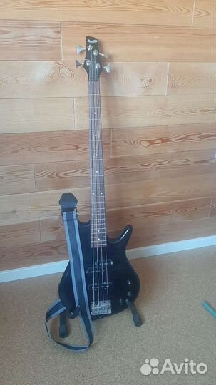 Бас гитара ibanez