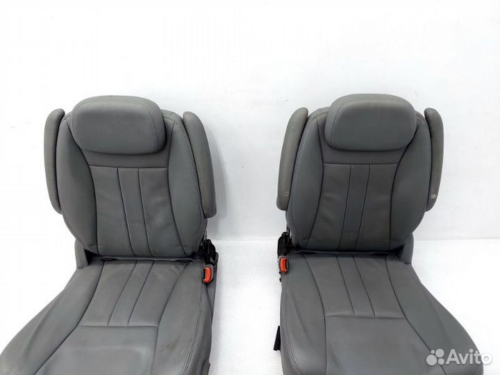 Сиденья комплект Chrysler Grand Voyager 5 RT ERB