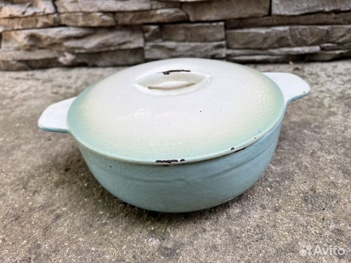 Кастрюля чугунная СССР 2,5л