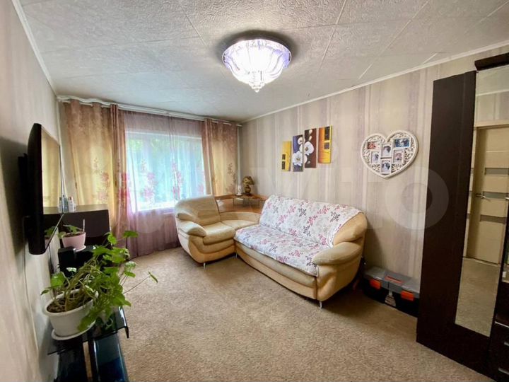 2-к. квартира, 43 м², 3/6 эт.