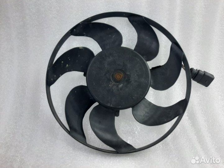 Вентилятор радиатора Volkswagen Passat B6 1.9 BKC