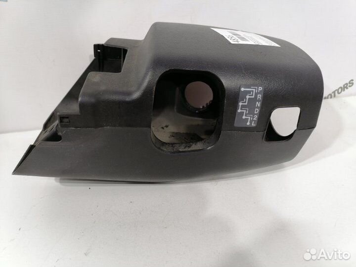 Кожух рулевой колонки Mitsubishi Delica PE8W 4M40