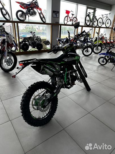 Мотоцикл Кросс Motoland XT 250 HS 172FMM (PR5) птс