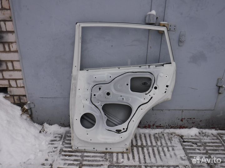 Дверь задняя правая Toyota RAV4 RAV 4 / рав4 рав 4