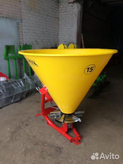 Разбрасыватель удобрений Strumyk 500л (Польша)