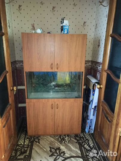 Аквариум со шкафом