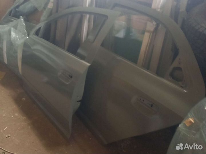Chevrolet cobalt двери перед левые задняя левая