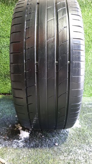 Accelera Iota ST68 285/35 R22 106W