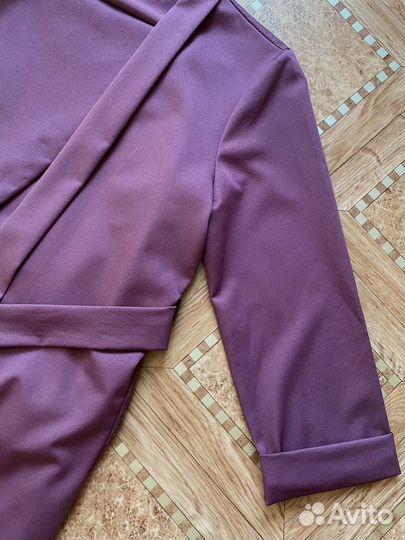 Костюм классика женский 42 размер