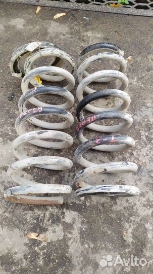 Передние пружины Т3 фольсваген транспортёр