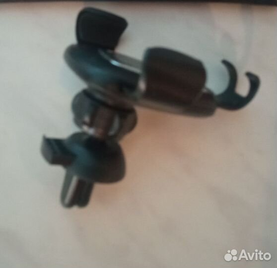 Держатель для телефона в машину