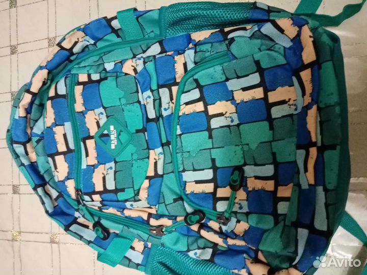 Рюкзак школьный