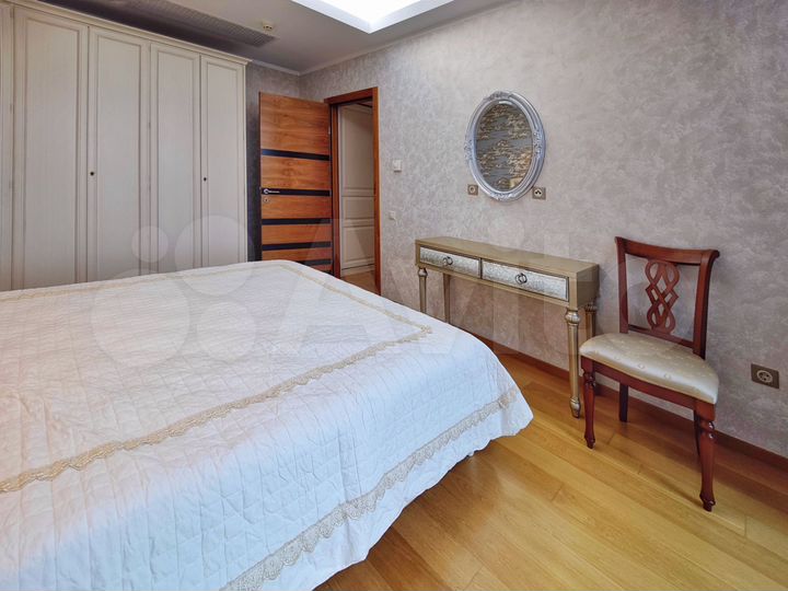 2-к. квартира, 95 м², 4/14 эт.