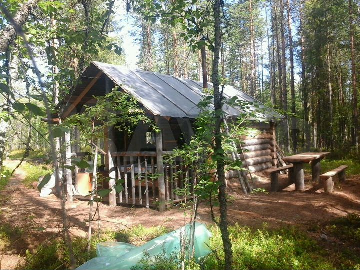 Дом 15 м² на участке 5 сот.