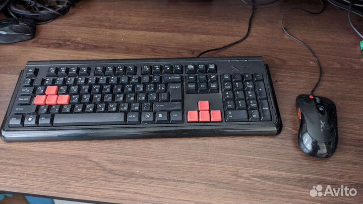 Игровая клавиатура и мышь A4tech X7