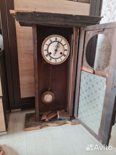Часы антикварные, старинные керамика 19 век