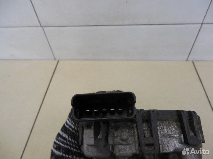 Моторчик стеклоочистителя передний Logan 2005-2014