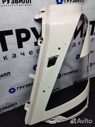 Окантовка левой фары Volvo FH5 84449120