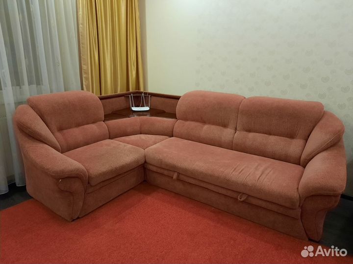 Мягкий уголок б/у: угловой диван и кресло-кровать