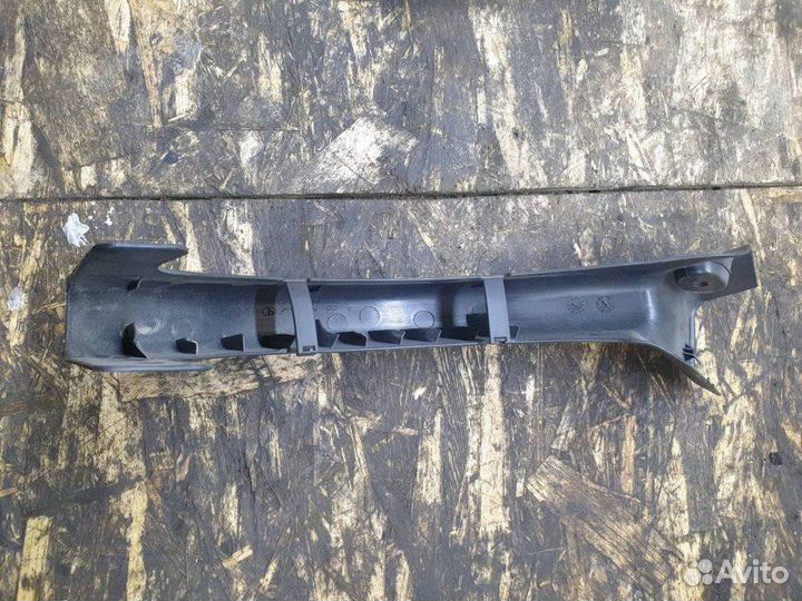 Накладка петли багажника Mercedes S W221 2008